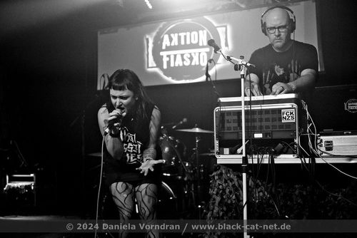 Aktion.Fiasko (ElektroPunk + EBM) +  Void Queen (Post-Punk/ Berlin) im Schokoladen